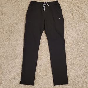 Figs Medium/Tall yola skinny scrub pant in black